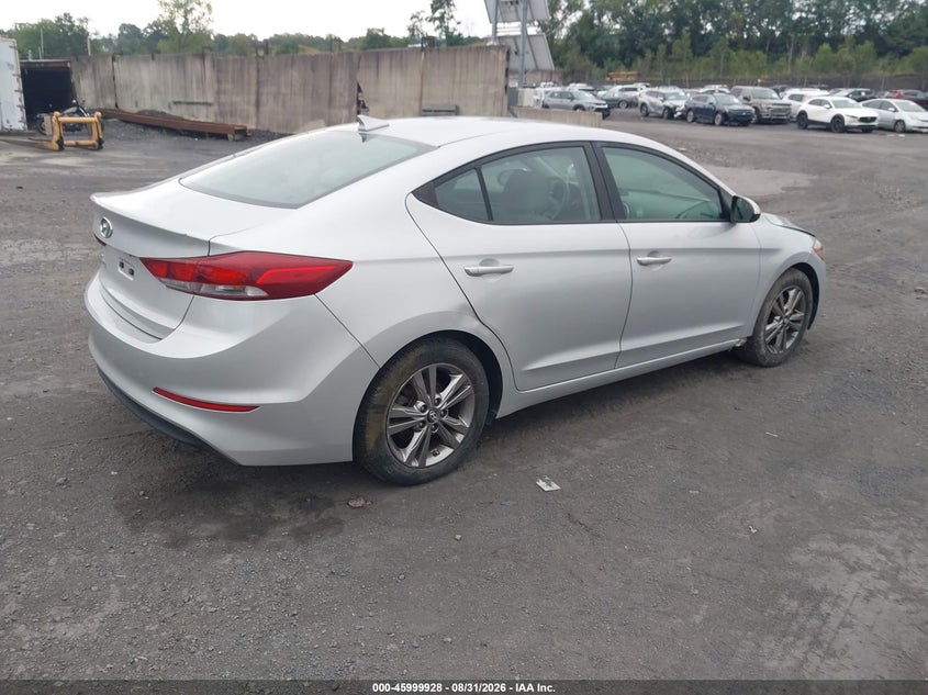 2018 HYUNDAI ELANTRA auction photo 4