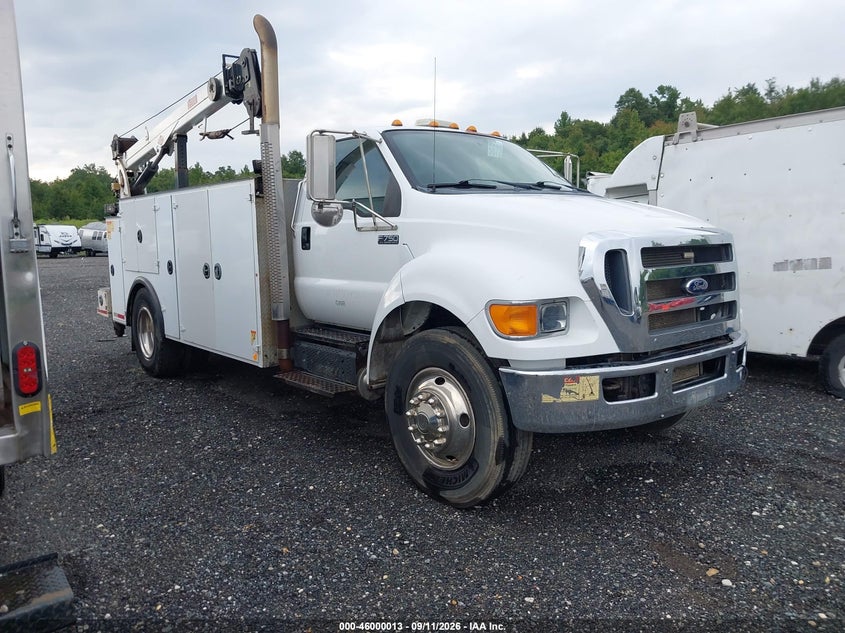 2013 Ford F-750 XL/XLT