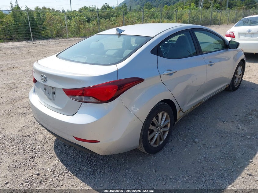 2014 HYUNDAI ELANTRA auction photo 4