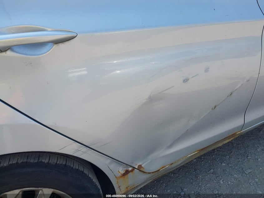 2014 HYUNDAI ELANTRA auction photo 6