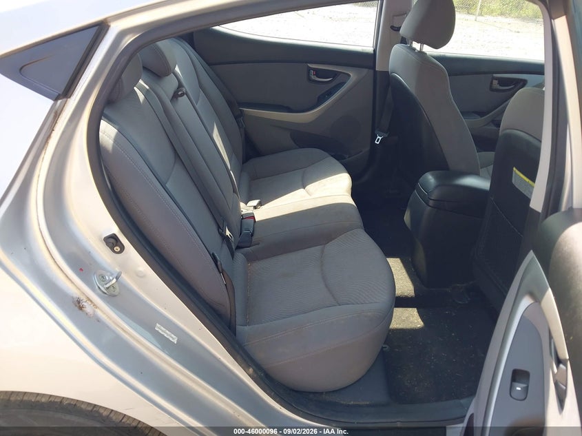 2014 HYUNDAI ELANTRA auction photo 8