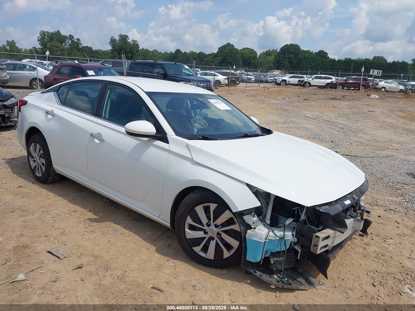 2022 Nissan Altima S FWD