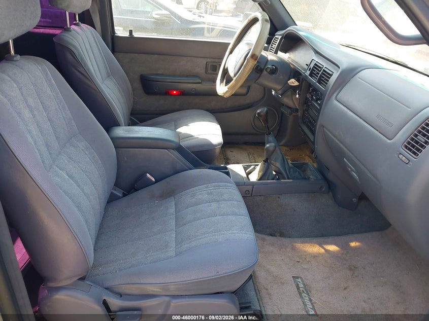 2000 TOYOTA TACOMA auction photo 5