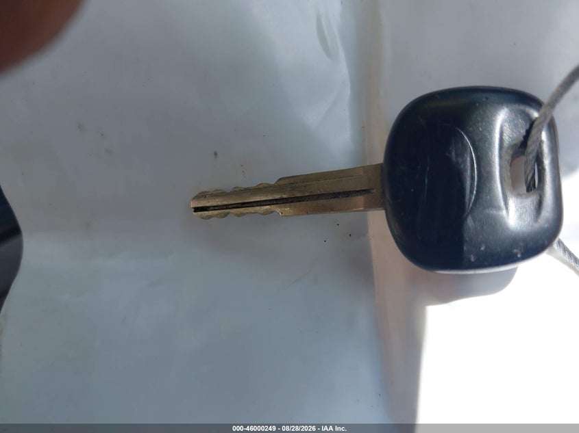 TOYOTA AVALON 1999 VIN 4T1BF18B3XU351485