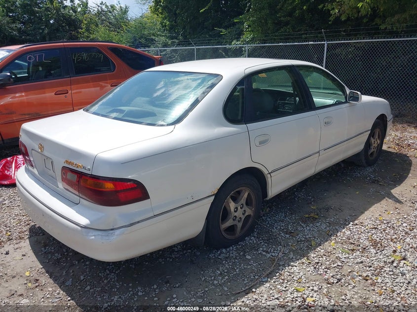1999 TOYOTA AVALON auction photo 4
