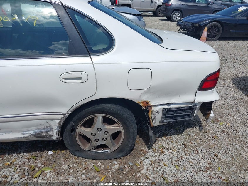 1999 TOYOTA AVALON auction photo 6