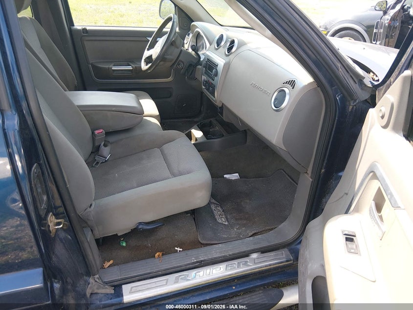 2006 MITSUBISHI RAIDER auction photo 5
