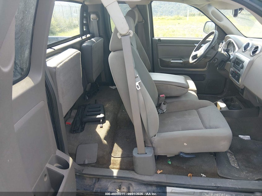 2006 MITSUBISHI RAIDER auction photo 8