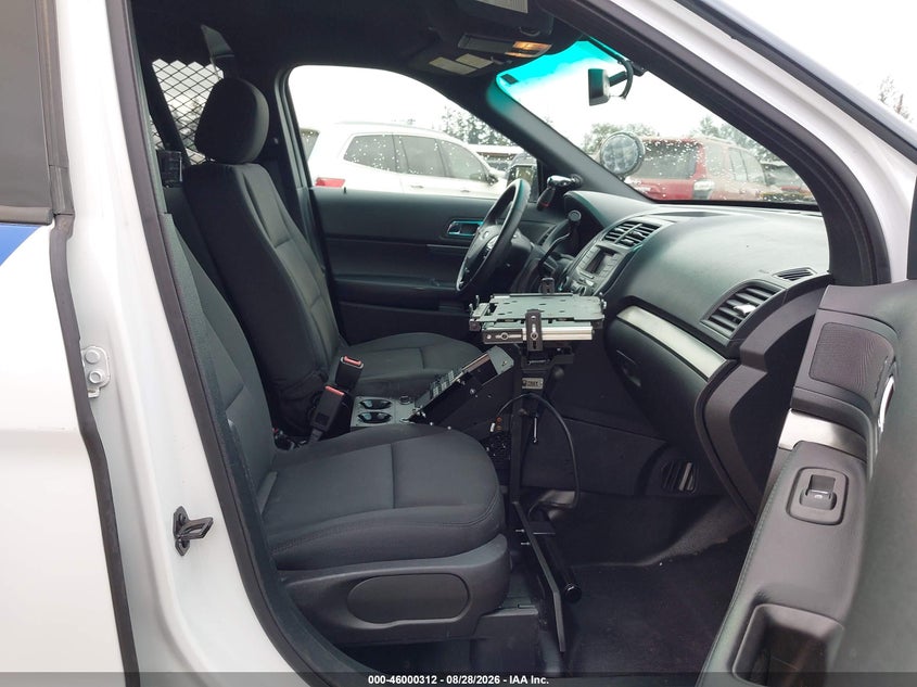 FORD UTILITY POLICE INTERCEPTOR 2017 VIN 1FM5K8AR1HGE15824