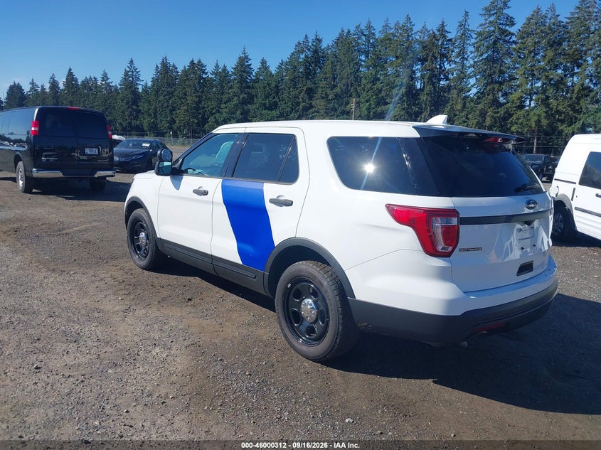 FORD UTILITY POLICE INTERCEPTOR 2017 VIN 1FM5K8AR1HGE15824