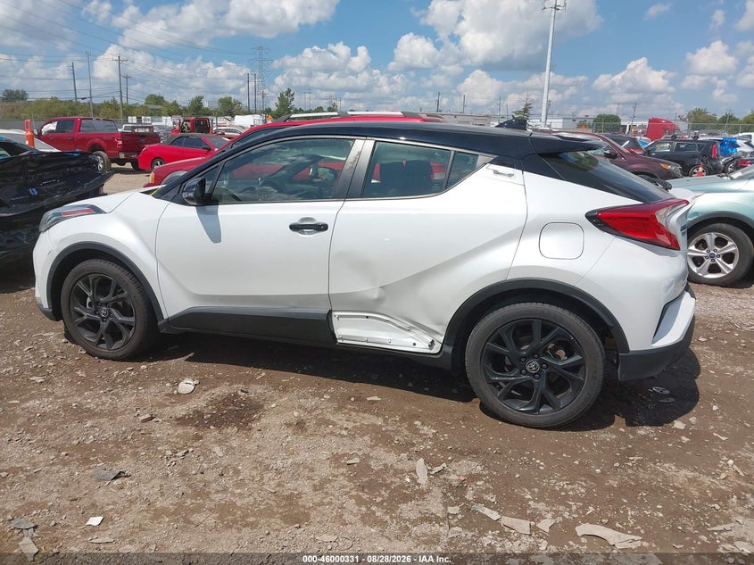 TOYOTA C-HR - zdjęcie 15