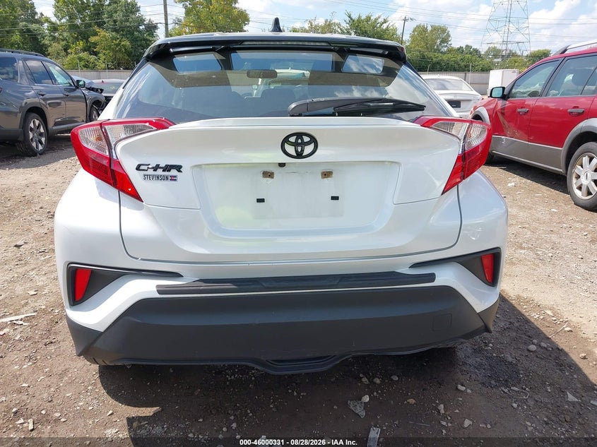 TOYOTA C-HR - zdjęcie 17