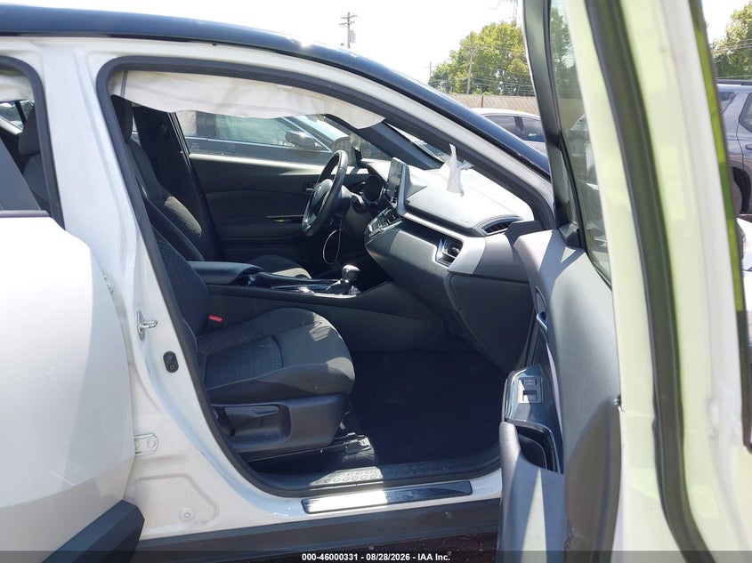 TOYOTA C-HR - zdjęcie 5