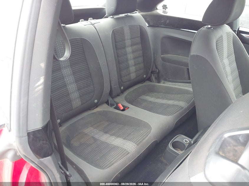 VOLKSWAGEN BEETLE 2013 VIN 3VWV67AT0DM608896
