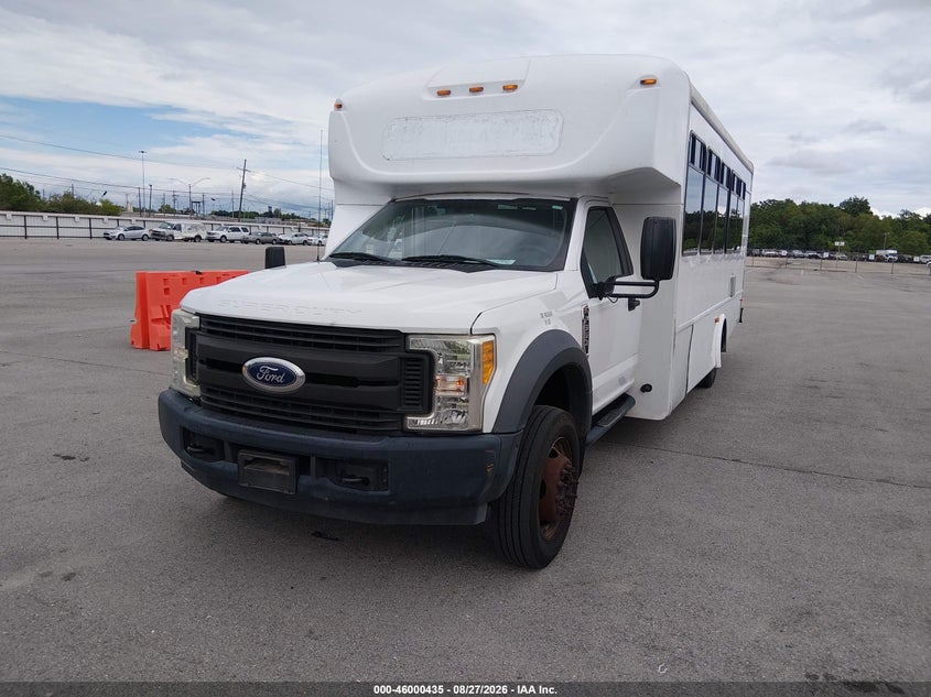 2017 FORD F-550 CHASSIS auction photo 2