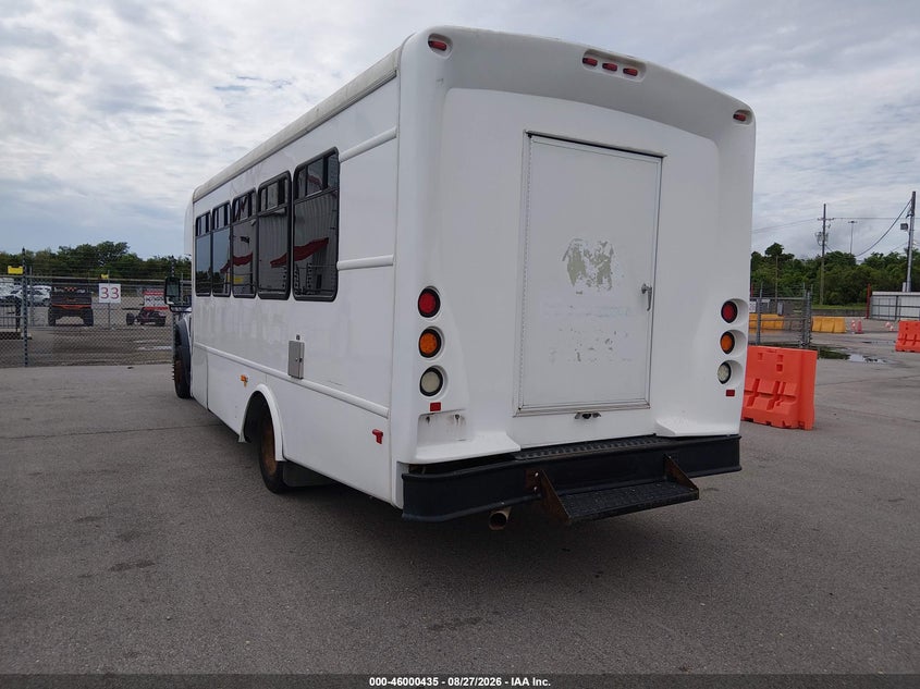 2017 FORD F-550 CHASSIS auction photo 3