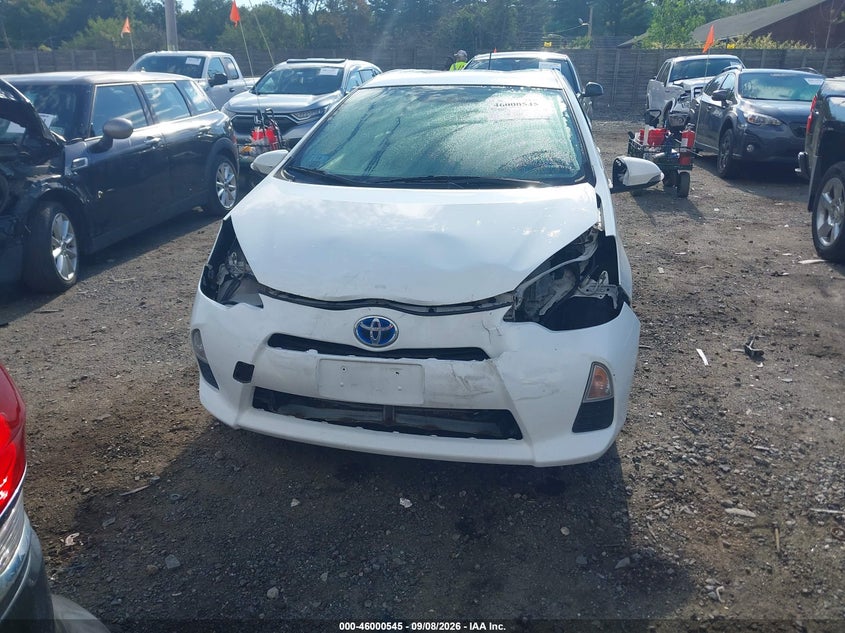 TOYOTA PRIUS C 2013 VIN JTDKDTB39D1556992
