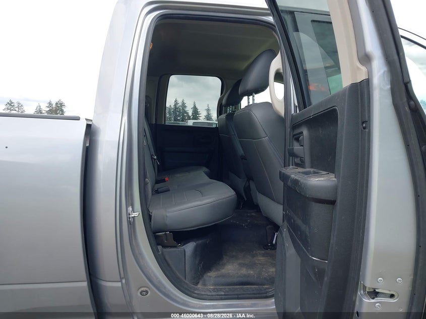 2019 RAM 1500 CLASSIC auction photo 8