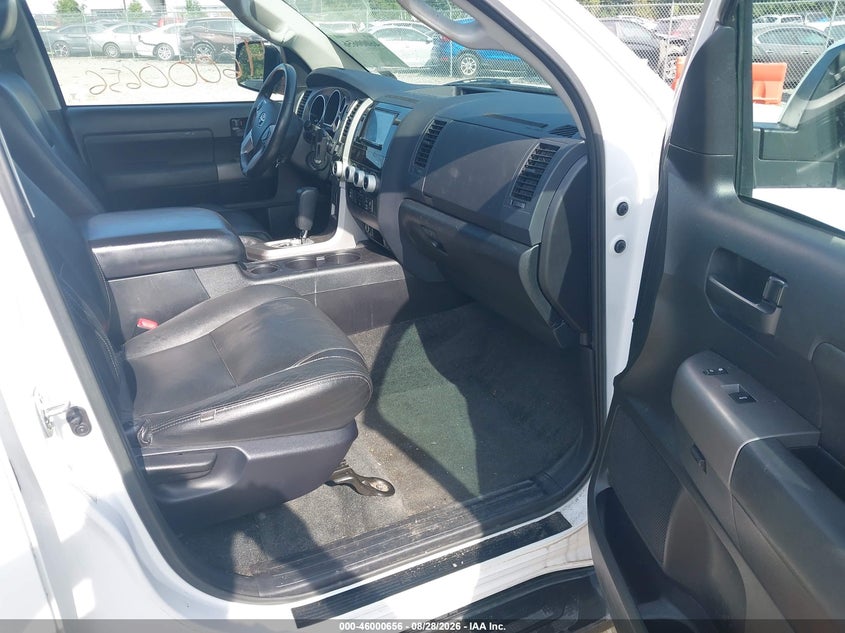 TOYOTA SEQUOIA 2014 VIN 5TDBY5G10ES102576