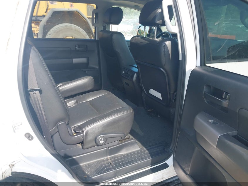 TOYOTA SEQUOIA 2014 VIN 5TDBY5G10ES102576