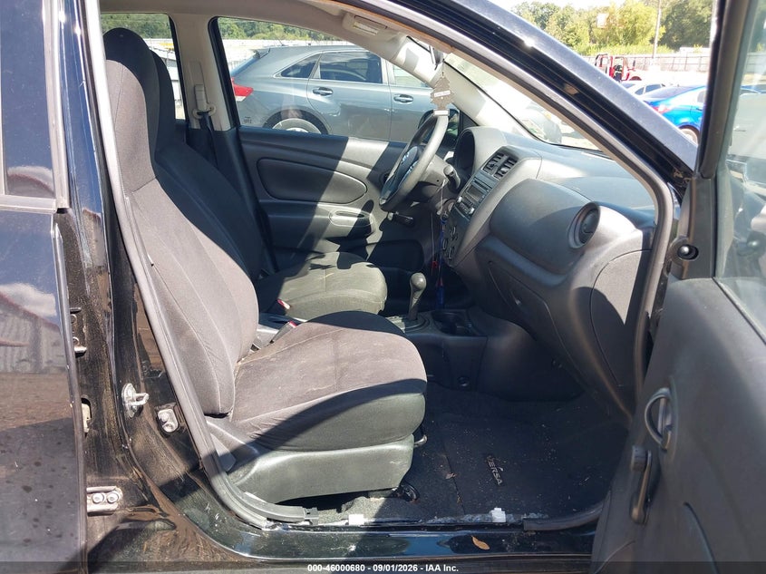 2015 NISSAN VERSA auction photo 5