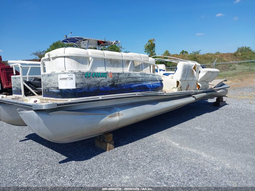 2007 BENTLEY BOAT auction photo 2