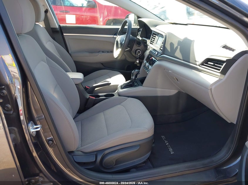 2020 HYUNDAI ELANTRA auction photo 5