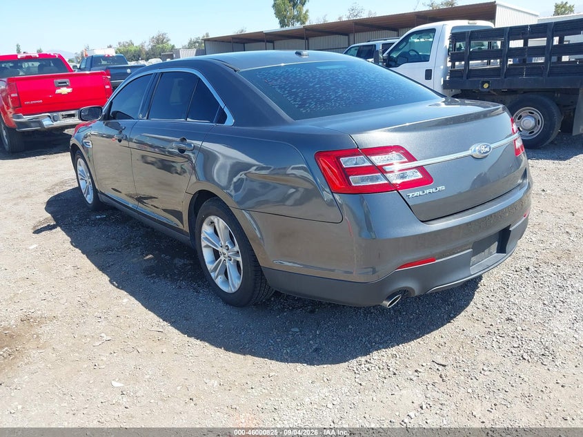 2018 FORD TAURUS auction photo 3