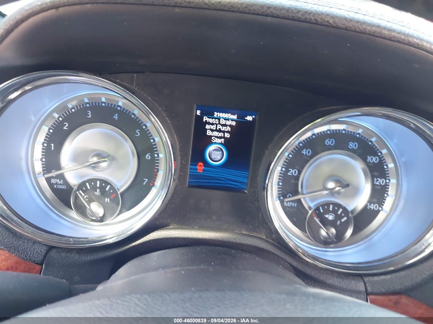 2014 CHRYSLER 300 auction photo 7