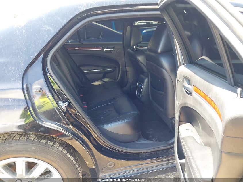 2014 CHRYSLER 300 auction photo 8
