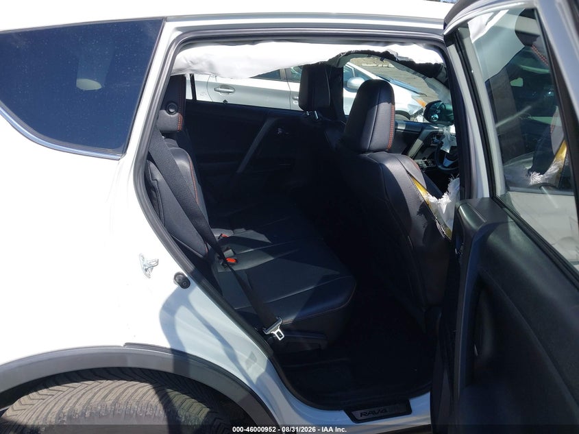 TOYOTA RAV4 - zdjęcie 8