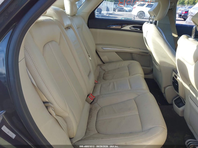 2014 LINCOLN MKZ HYBRID auction photo 8