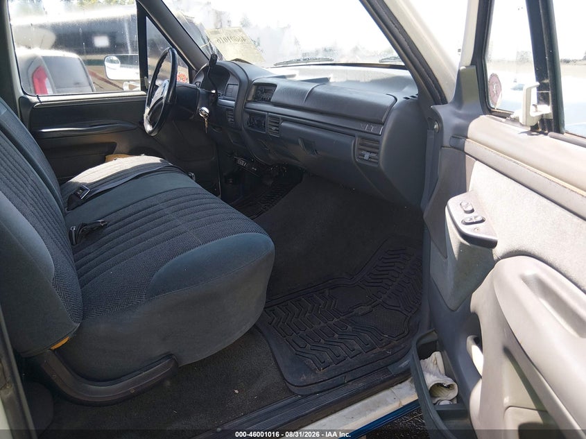 1992 FORD F350 auction photo 5