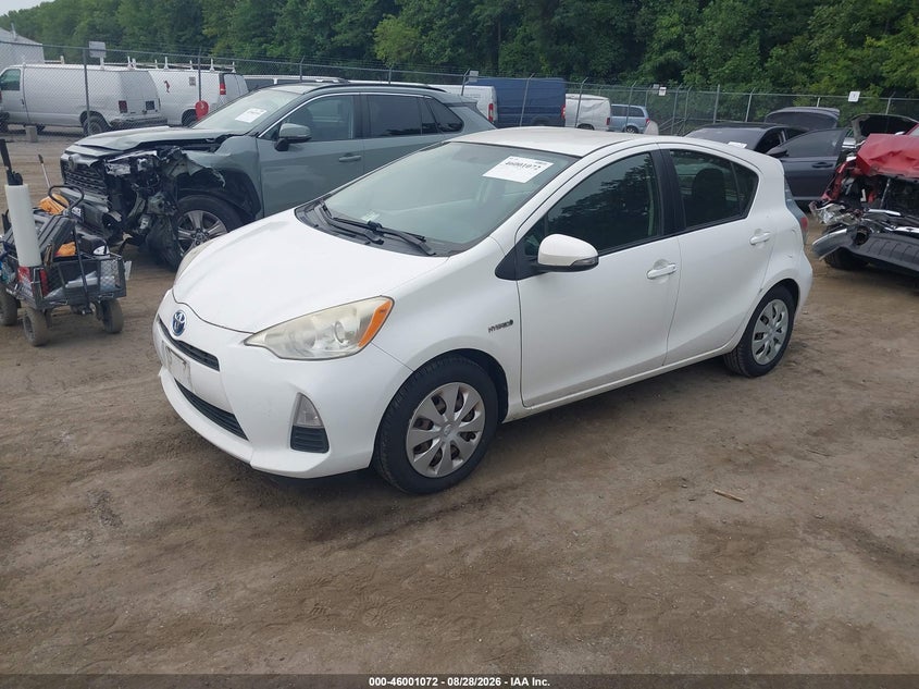 2012 Toyota Prius c, Normal Wear & Tear, IAAI, VIN JTDKDTB34C1504491 — photo 2