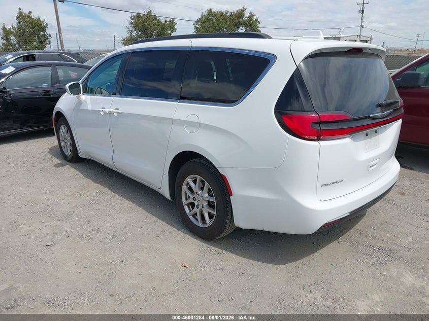 2022 CHRYSLER PACIFICA auction photo 3