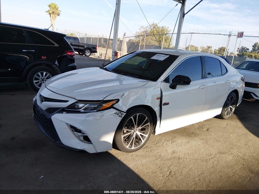 2019 Toyota Camry Se, Left Side, IAAI, VIN 4T1B11HK9KU238857 — photo 2