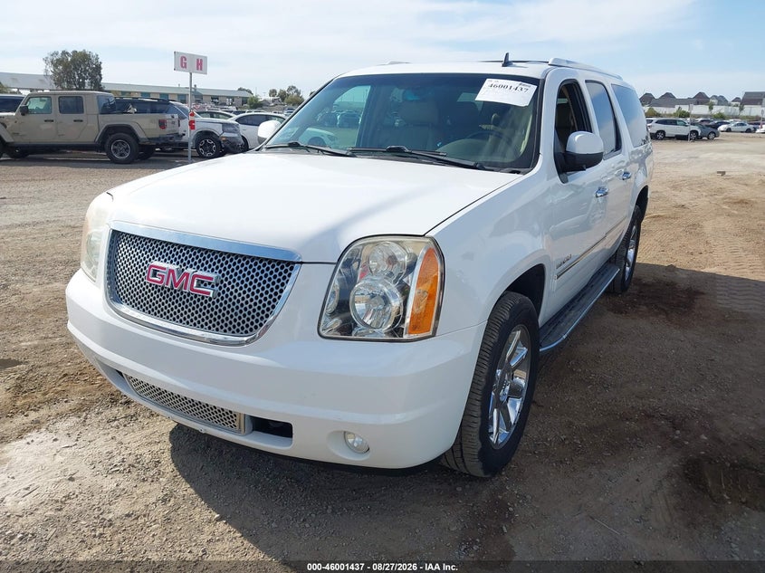 2013 GMC YUKON XL 1500 auction photo 6