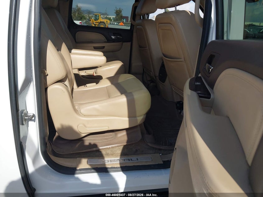 2013 GMC YUKON XL 1500 auction photo 8
