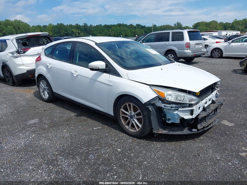 Vin: 1fadp3k28fl339230, lot: 46500949, ford focus se 2015 img_1