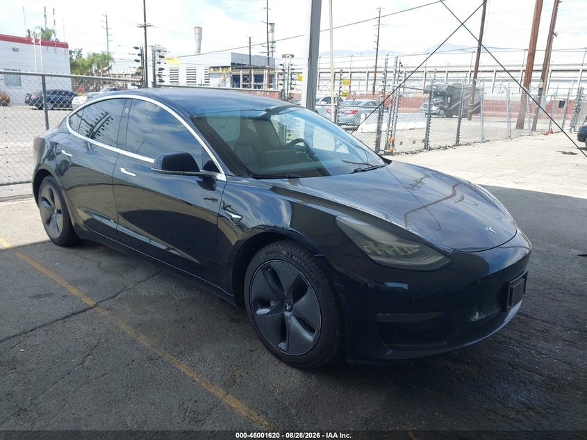 Vin: 5yj3e1ea1jf053833, lot: 46500965, tesla model 3 long range/mid range 20181