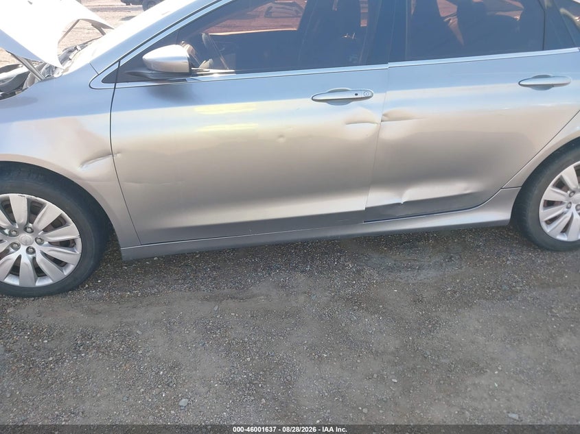 2015 CHRYSLER 200 auction photo 6
