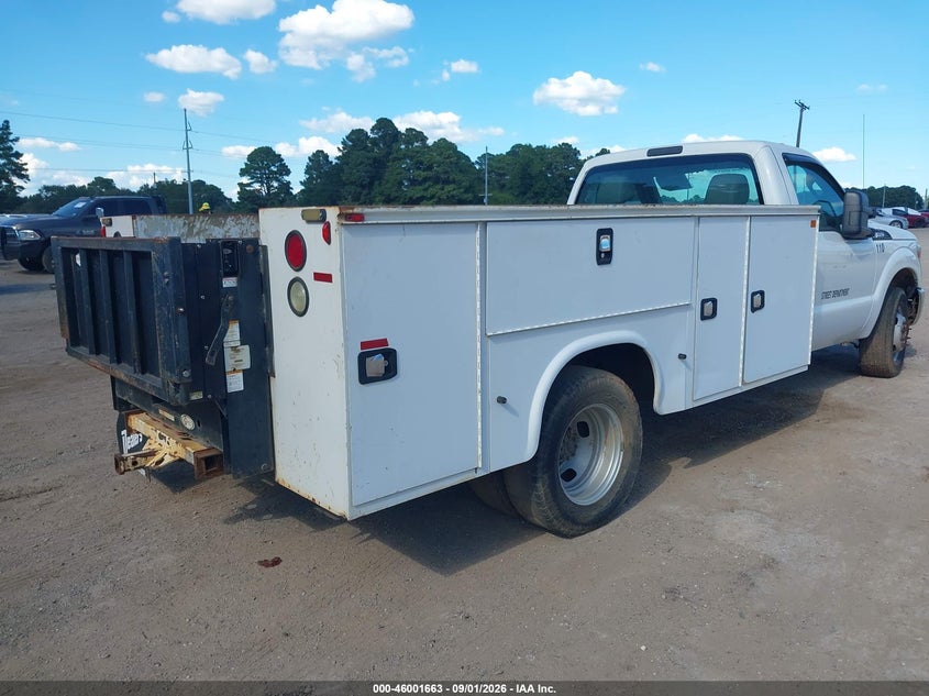 2016 FORD F-350 CHASSIS auction photo 4