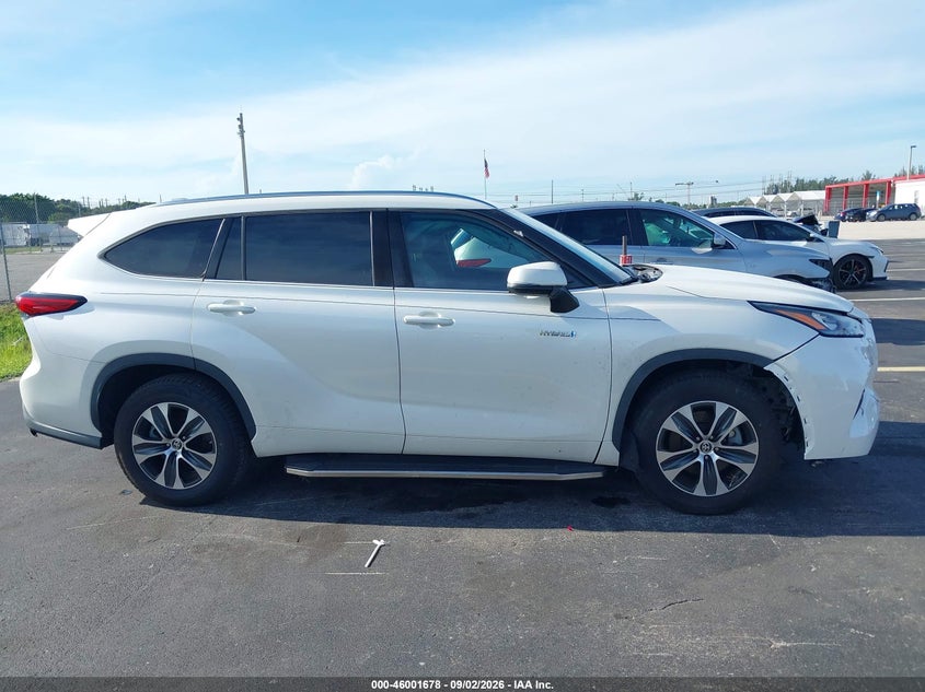 TOYOTA HIGHLANDER - zdjęcie 13