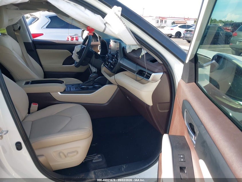 TOYOTA HIGHLANDER - zdjęcie 5