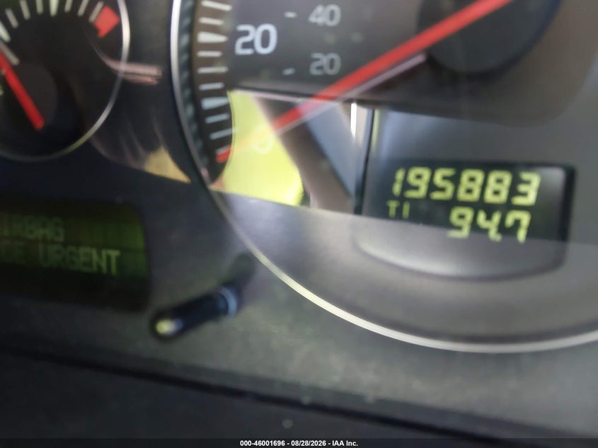 2003 VOLVO V70 auction photo 7