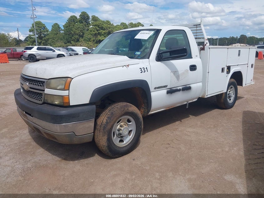 2005 CHEVROLET SILVERADO 2500HD auction photo 2