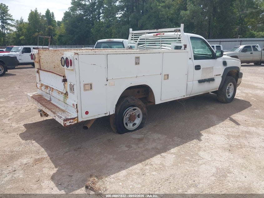 2005 CHEVROLET SILVERADO 2500HD auction photo 4