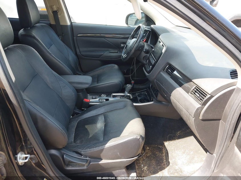 2018 MITSUBISHI OUTLANDER auction photo 5