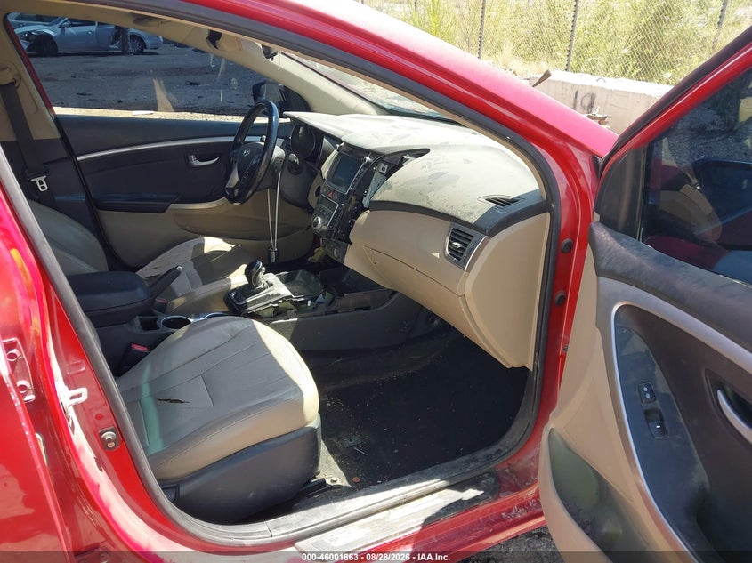 2014 HYUNDAI ELANTRA GT auction photo 5