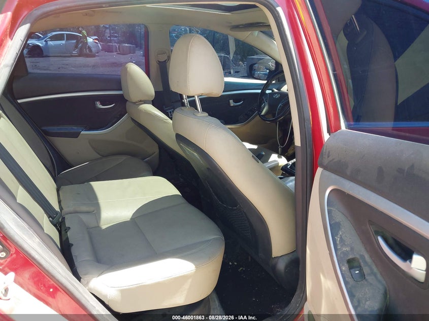 2014 HYUNDAI ELANTRA GT auction photo 8